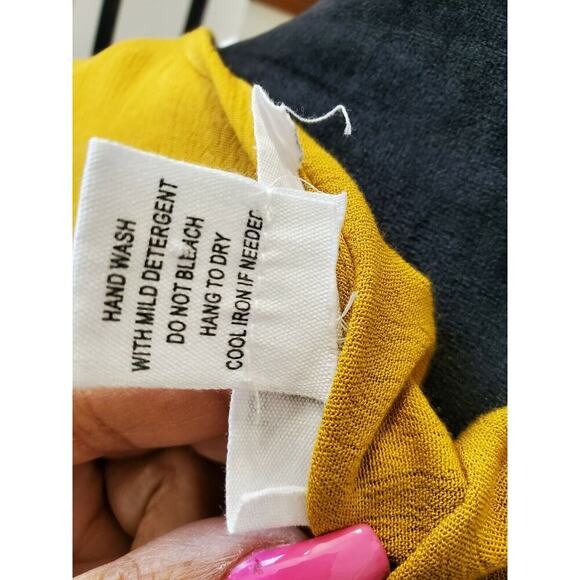 Life Is For Eternity Women's Yellow 100% Rayon V-Neck 3/4 Sleeve Sweater Size L - Picture 9 of 10